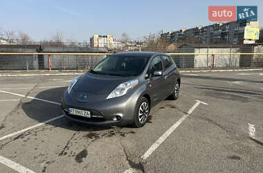 Хэтчбек Nissan Leaf 2015 в Ивано-Франковске