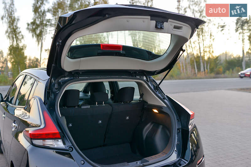 Хэтчбек Nissan Leaf 2023 в Турийске фото 38 Хэтчбек Nissan Leaf 2023 в Турийске