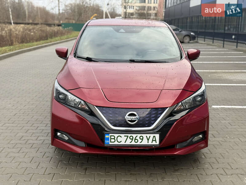 Хэтчбек Nissan Leaf 2019 в Львове