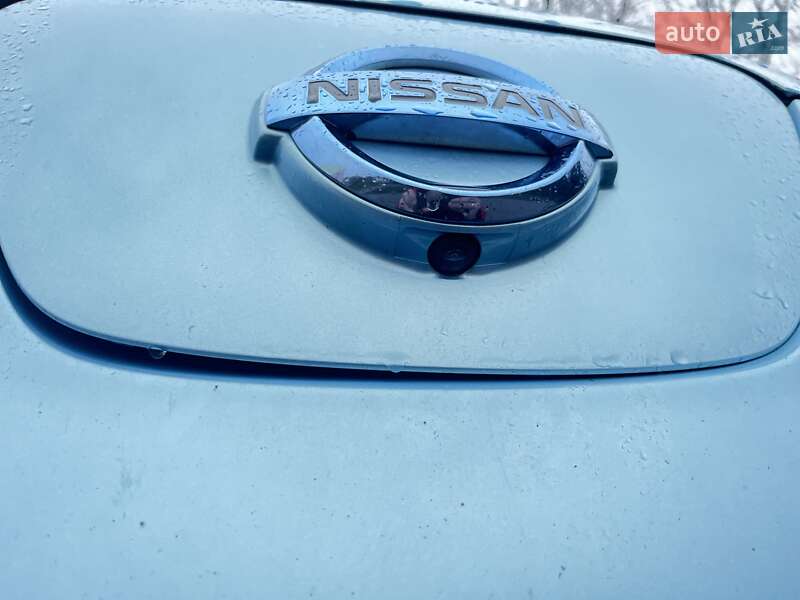Хэтчбек Nissan Leaf 2014 в Киеве