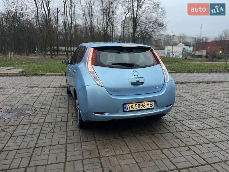 Хэтчбек Nissan Leaf 2014 в Киеве