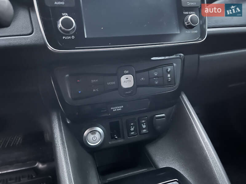 Хэтчбек Nissan Leaf 2018 в Луцке