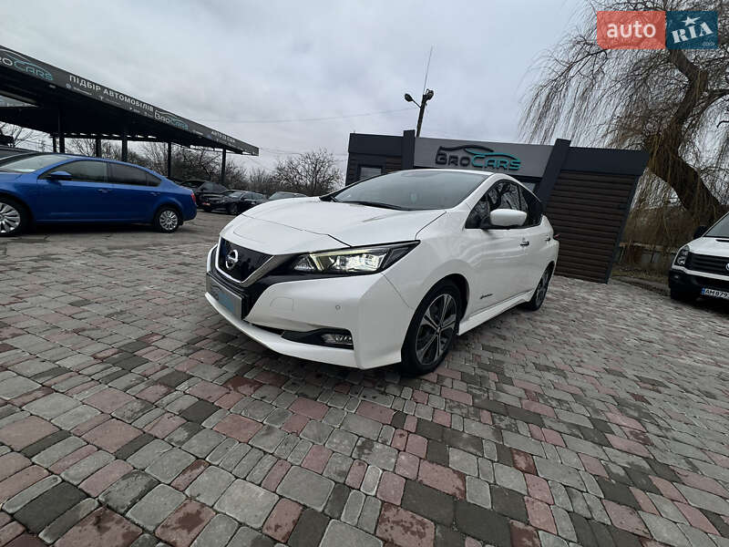 Хетчбек Nissan Leaf 2019 в Вінниці фото 30 Хетчбек Nissan Leaf 2019 в Вінниці