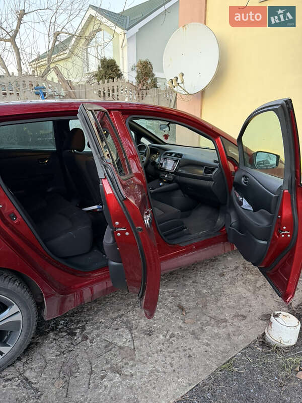 Хетчбек Nissan Leaf 2020 в Харкові фото 6 Хетчбек Nissan Leaf 2020 в Харкові