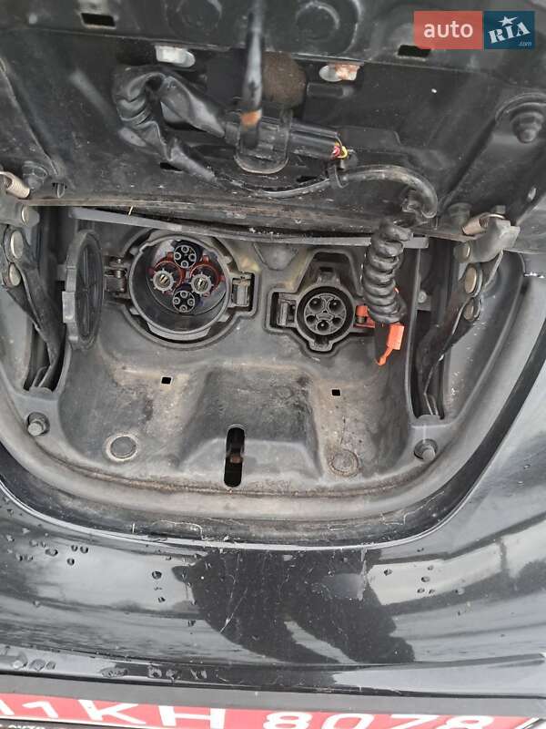 Хэтчбек Nissan Leaf 2013 в Харькове