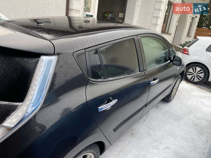 Хетчбек Nissan Leaf 2014 в Чернівцях фото 3 Хетчбек Nissan Leaf 2014 в Чернівцях