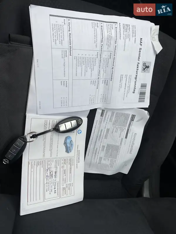 Хетчбек Nissan Leaf 2014 в Чернівцях документ 2 фото Хетчбек Nissan Leaf 2014 в Чернівцях документ