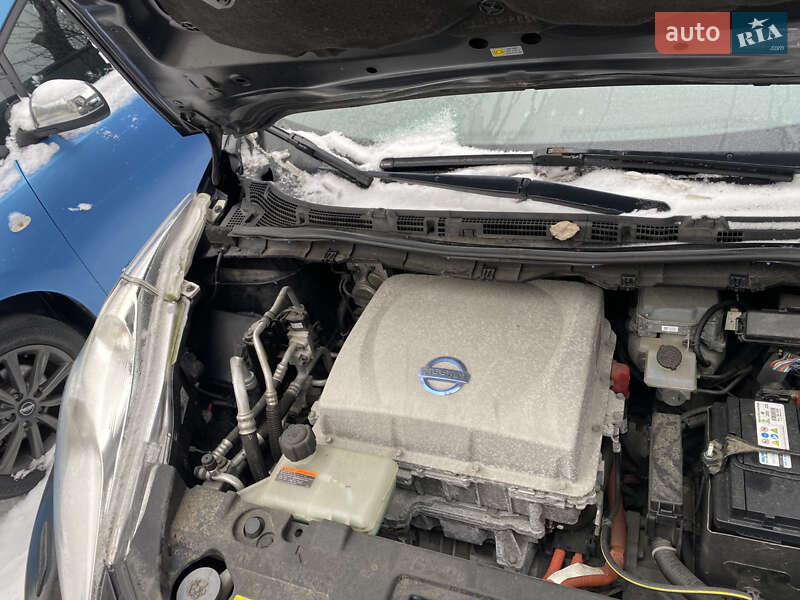 Хетчбек Nissan Leaf 2014 в Чернівцях фото 11 Хетчбек Nissan Leaf 2014 в Чернівцях