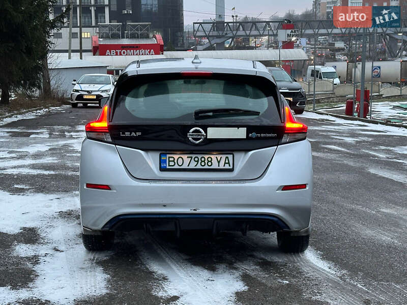 Хэтчбек Nissan Leaf 2018 в Тернополе