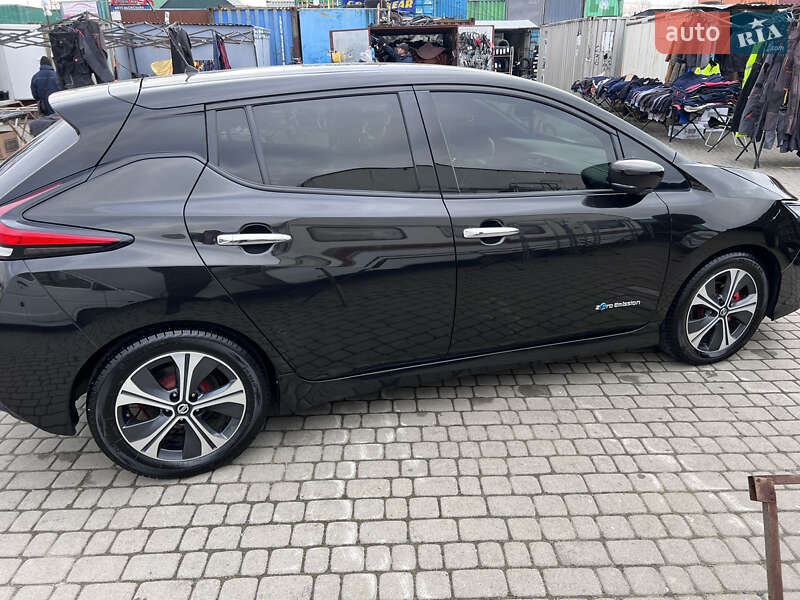 Хетчбек Nissan Leaf 2018 в Чернівцях фото 7 Хетчбек Nissan Leaf 2018 в Чернівцях