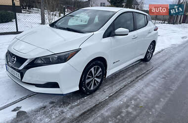 Хетчбек Nissan Leaf 2019 в Чабелях
