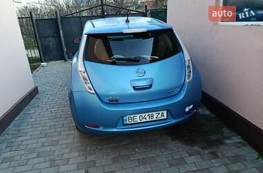 Хэтчбек Nissan Leaf 2013 в Николаеве