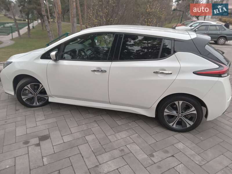 Хетчбек Nissan Leaf 2020 в Боярці