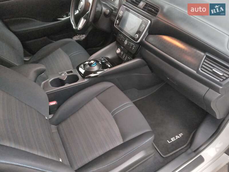 Хетчбек Nissan Leaf 2020 в Боярці
