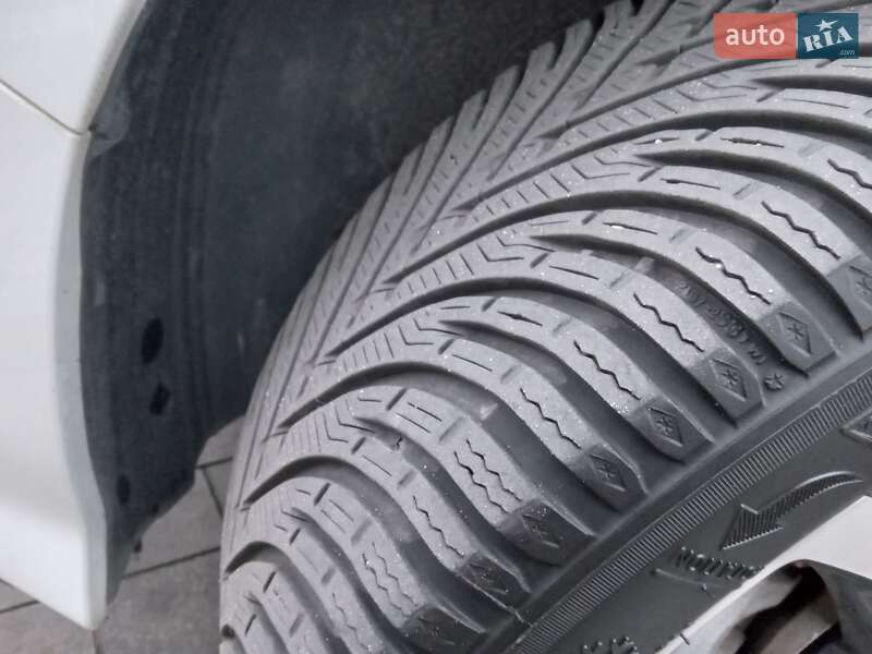 Хетчбек Nissan Leaf 2020 в Боярці