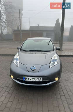 Хэтчбек Nissan Leaf 2015 в Каменец-Подольском