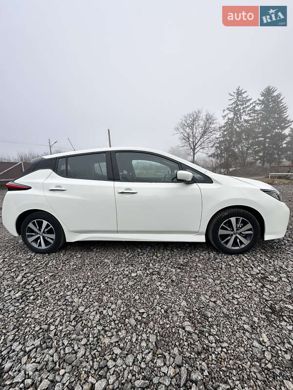 Хетчбек Nissan Leaf 2021 в Хмельницькому