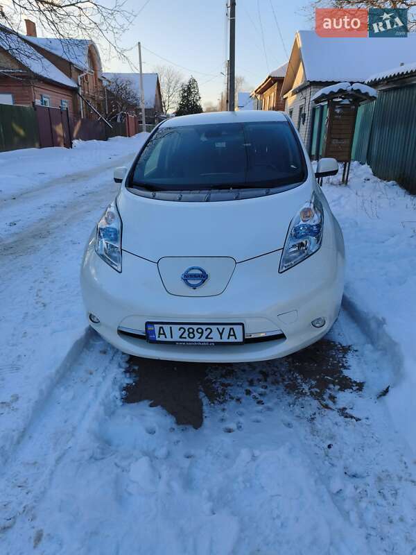 Хэтчбек Nissan Leaf 2013 в Чернигове фото 2 Хэтчбек Nissan Leaf 2013 в Чернигове