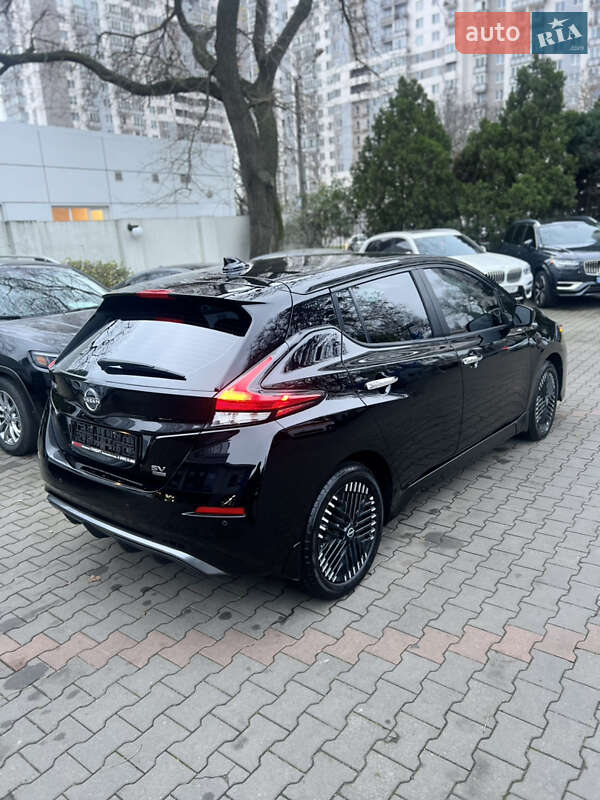 Хетчбек Nissan Leaf 2024 в Одесі фото 6 Хетчбек Nissan Leaf 2024 в Одесі