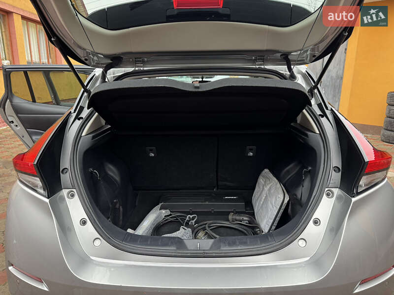 Хэтчбек Nissan Leaf 2019 в Ровно