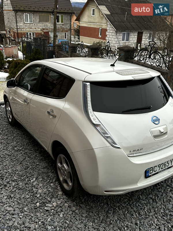 Хэтчбек Nissan Leaf 2014 в Трускавце