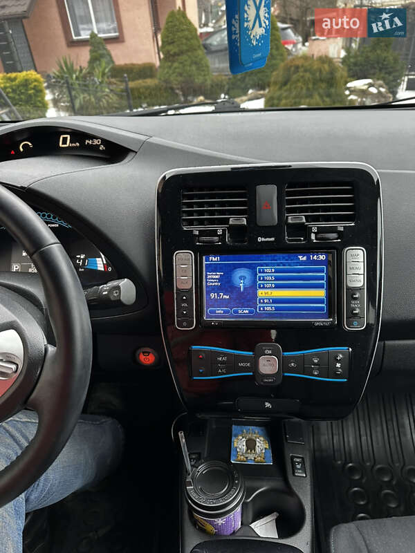 Хэтчбек Nissan Leaf 2014 в Трускавце