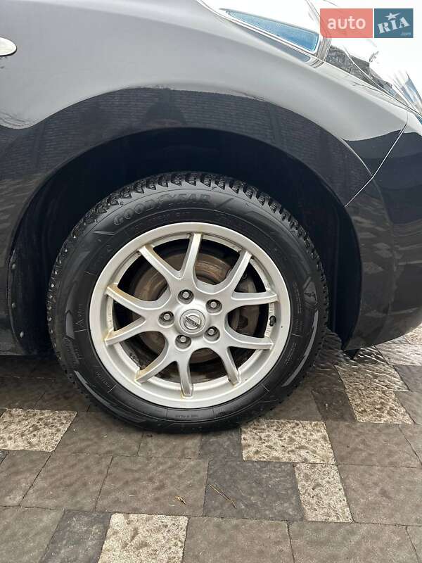 Хэтчбек Nissan Leaf 2014 в Харькове