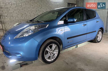 Хэтчбек Nissan Leaf 2011 в Львове