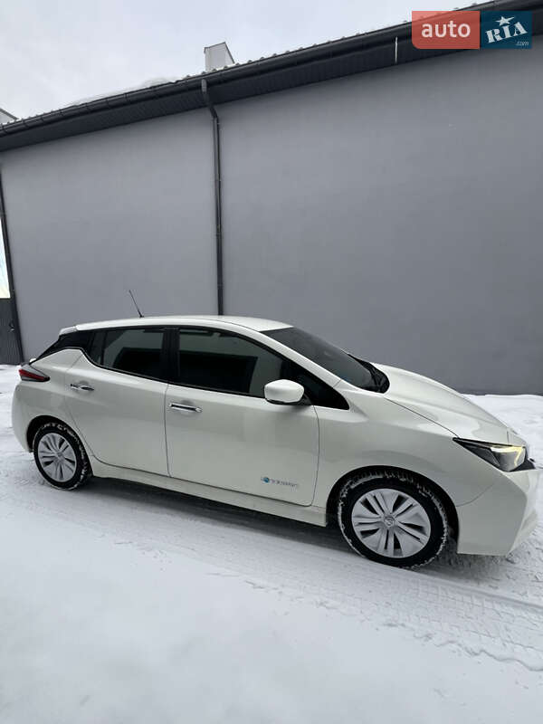 Хэтчбек Nissan Leaf 2018 в Киеве фото 5 Хэтчбек Nissan Leaf 2018 в Киеве