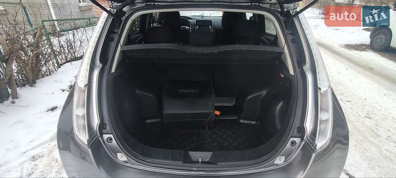 Хэтчбек Nissan Leaf 2014 в Ярмолинцах