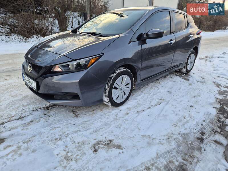 Хэтчбек Nissan Leaf 2024 в Львове