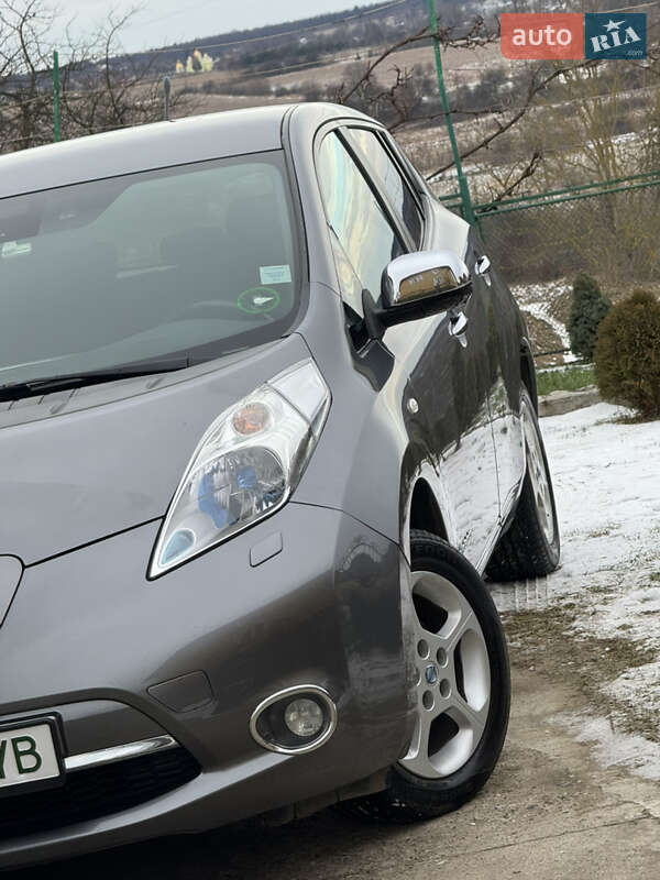 Хэтчбек Nissan Leaf 2013 в Дрогобыче