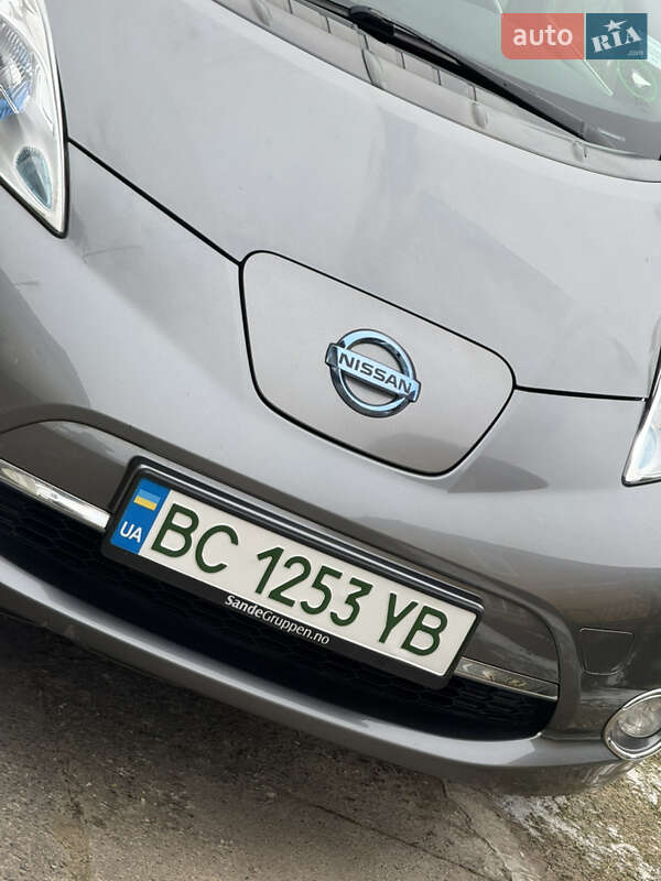 Хэтчбек Nissan Leaf 2013 в Дрогобыче