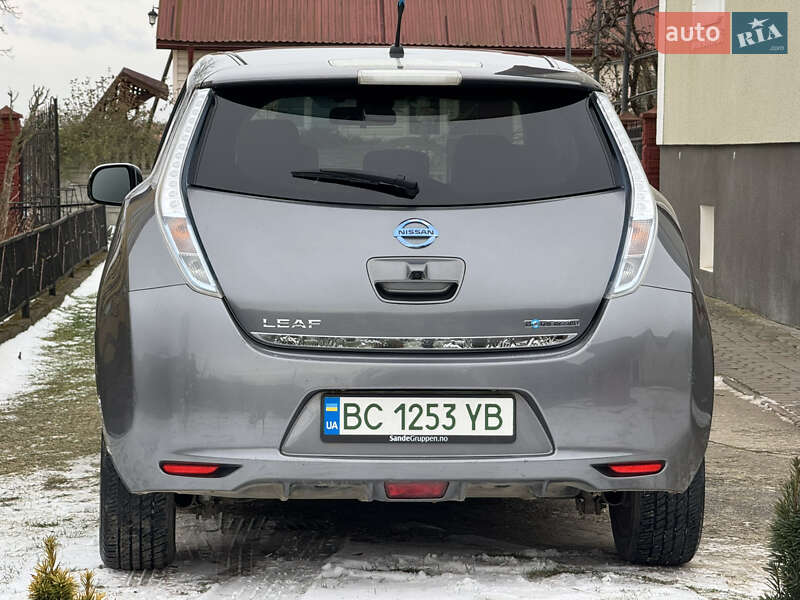 Хэтчбек Nissan Leaf 2013 в Дрогобыче