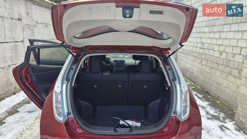 Хетчбек Nissan Leaf 2013 в Львові фото 11 Хетчбек Nissan Leaf 2013 в Львові