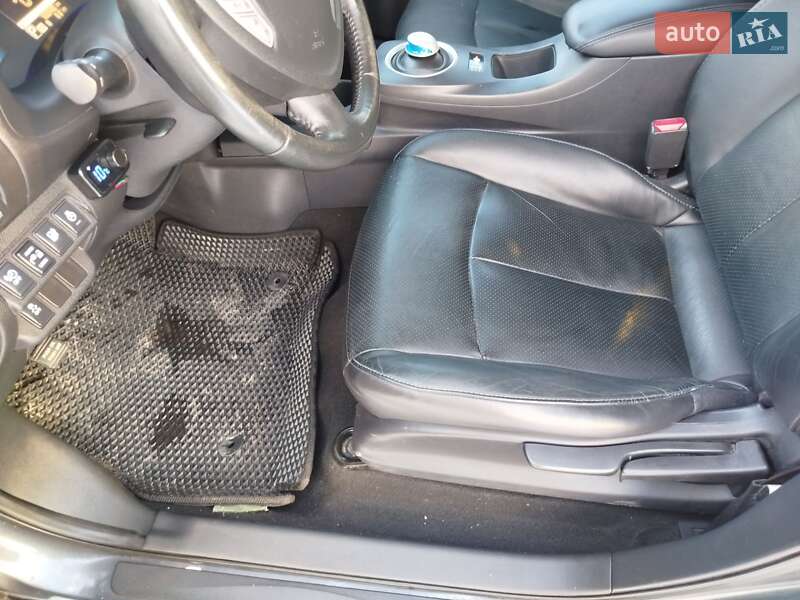 Хэтчбек Nissan Leaf 2013 в Житомире