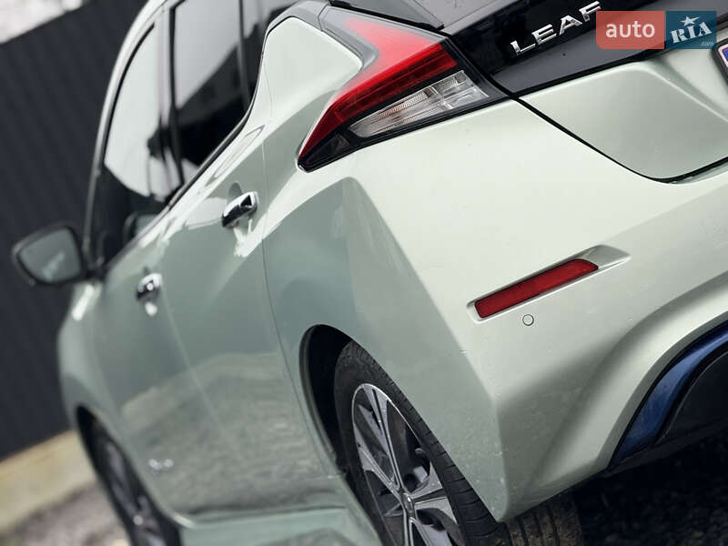 Хэтчбек Nissan Leaf 2018 в Дрогобыче