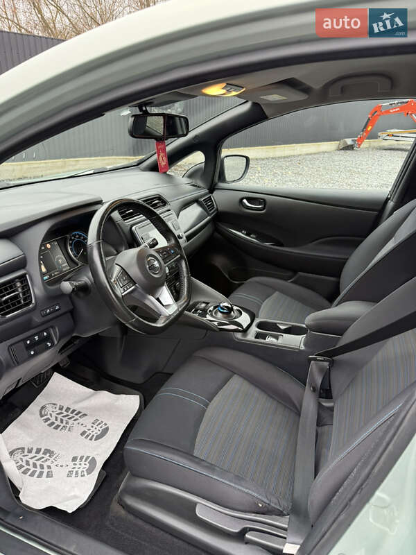Хэтчбек Nissan Leaf 2018 в Дрогобыче