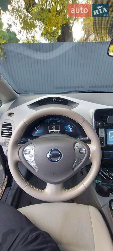 Хэтчбек Nissan Leaf 2013 в Одессе фото 9 Хэтчбек Nissan Leaf 2013 в Одессе