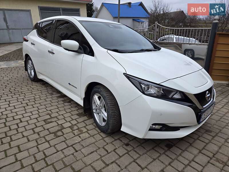Хетчбек Nissan Leaf 2018 в Чернівцях фото Хетчбек Nissan Leaf 2018 в Чернівцях
