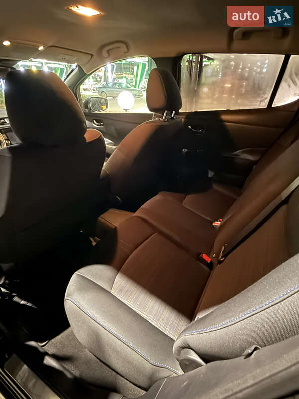 Хэтчбек Nissan Leaf 2017 в Тернополе