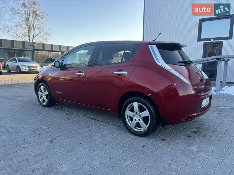 Хэтчбек Nissan Leaf 2014 в Владимире