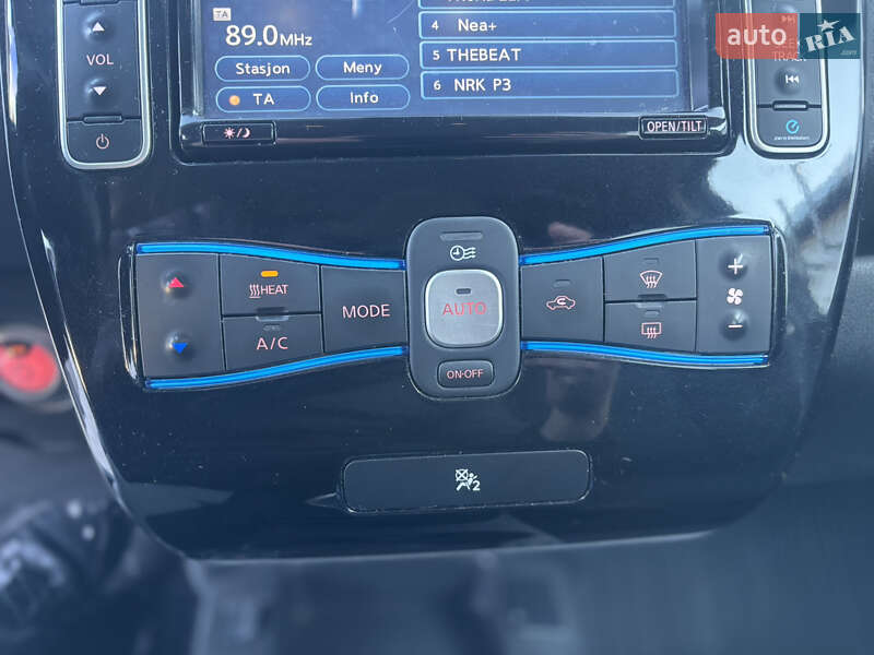 Хэтчбек Nissan Leaf 2014 в Владимире