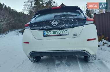 Хэтчбек Nissan Leaf 2024 в Львове