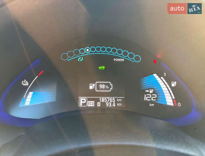 Хетчбек Nissan Leaf 2014 в Луцьку