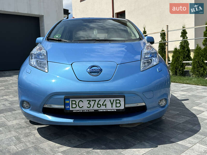 Хэтчбек Nissan Leaf 2012 в Львове