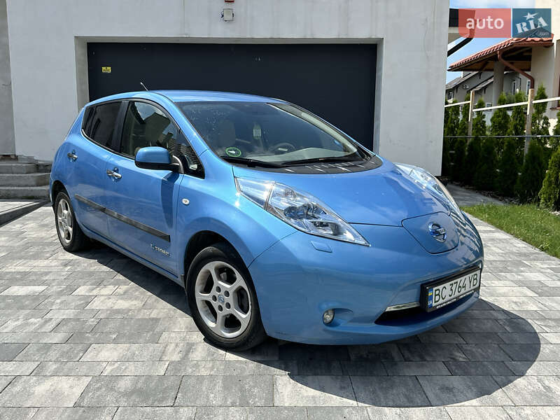 Хэтчбек Nissan Leaf 2012 в Львове