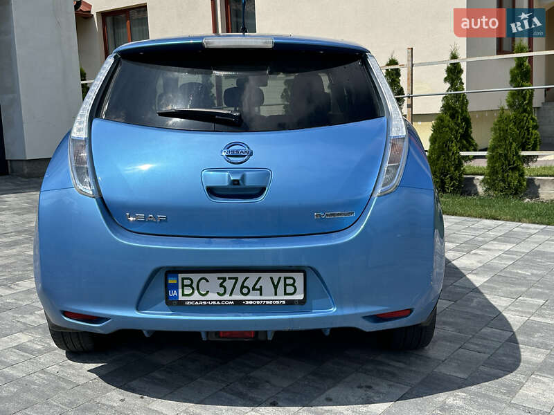 Хэтчбек Nissan Leaf 2012 в Львове