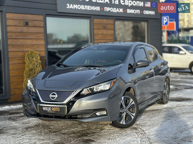 Хэтчбек Nissan Leaf 2022 в Шептицькому