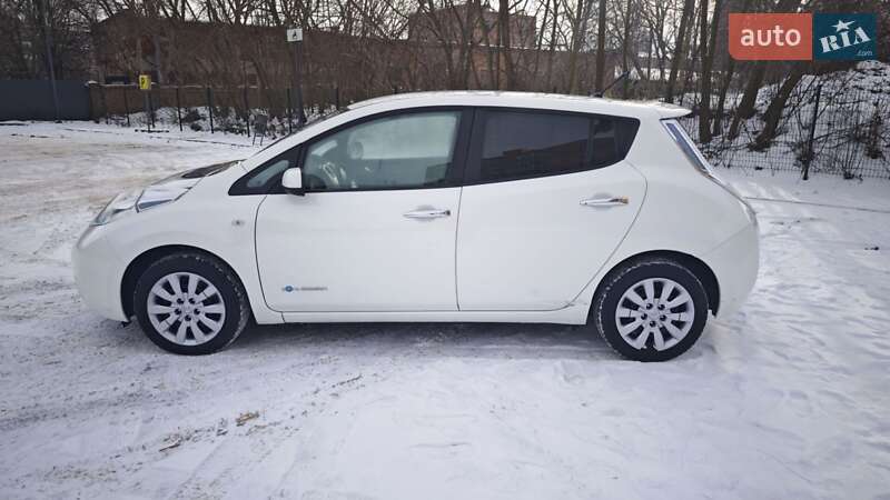 Хэтчбек Nissan Leaf 2014 в Каменец-Подольском